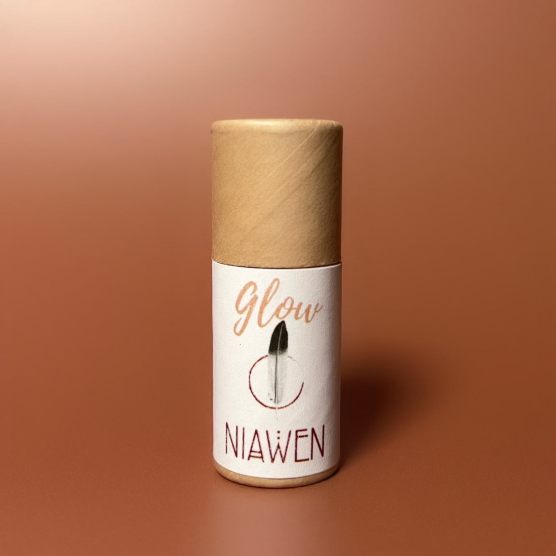 Glow Stick cream highlighter for radiant skin with natural ingredients